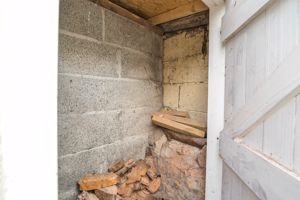 Photo 24- click for photo gallery